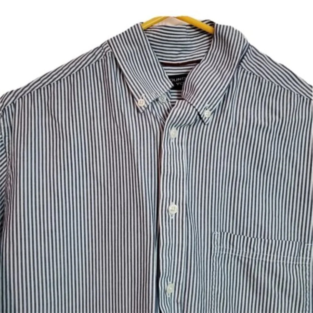 Roundtree & Yorke Mens Shirt Medium Chambray Blue White Striped Short Sleeve - Picture 3 of 3